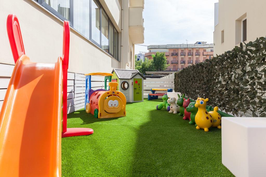Hotel Garden チェゼナーティコ エクステリア 写真