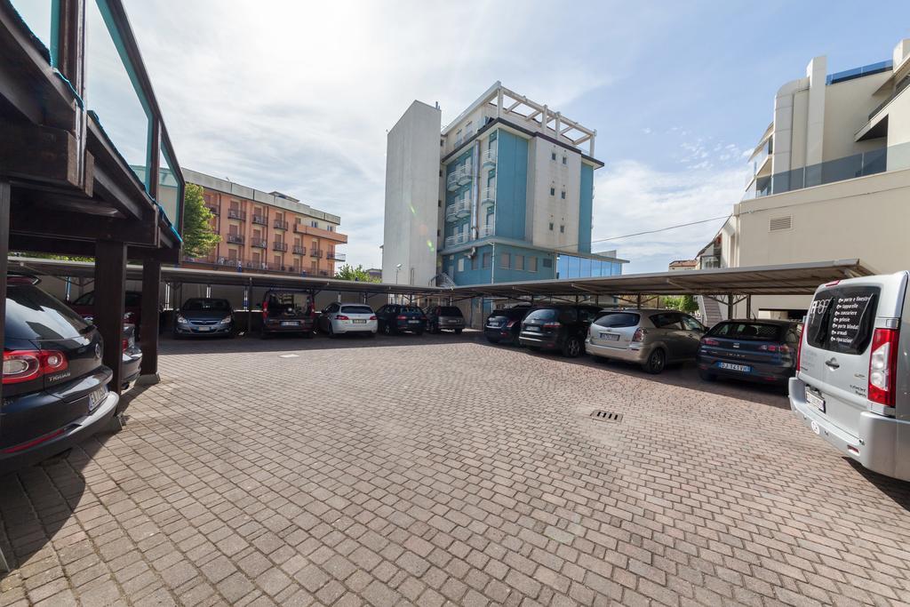 Hotel Garden チェゼナーティコ エクステリア 写真